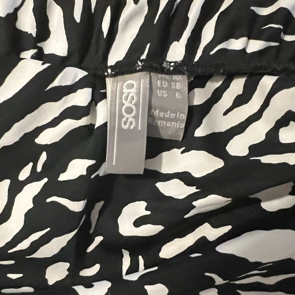 Zebra print satin midi skirt - Picture 3 of 5